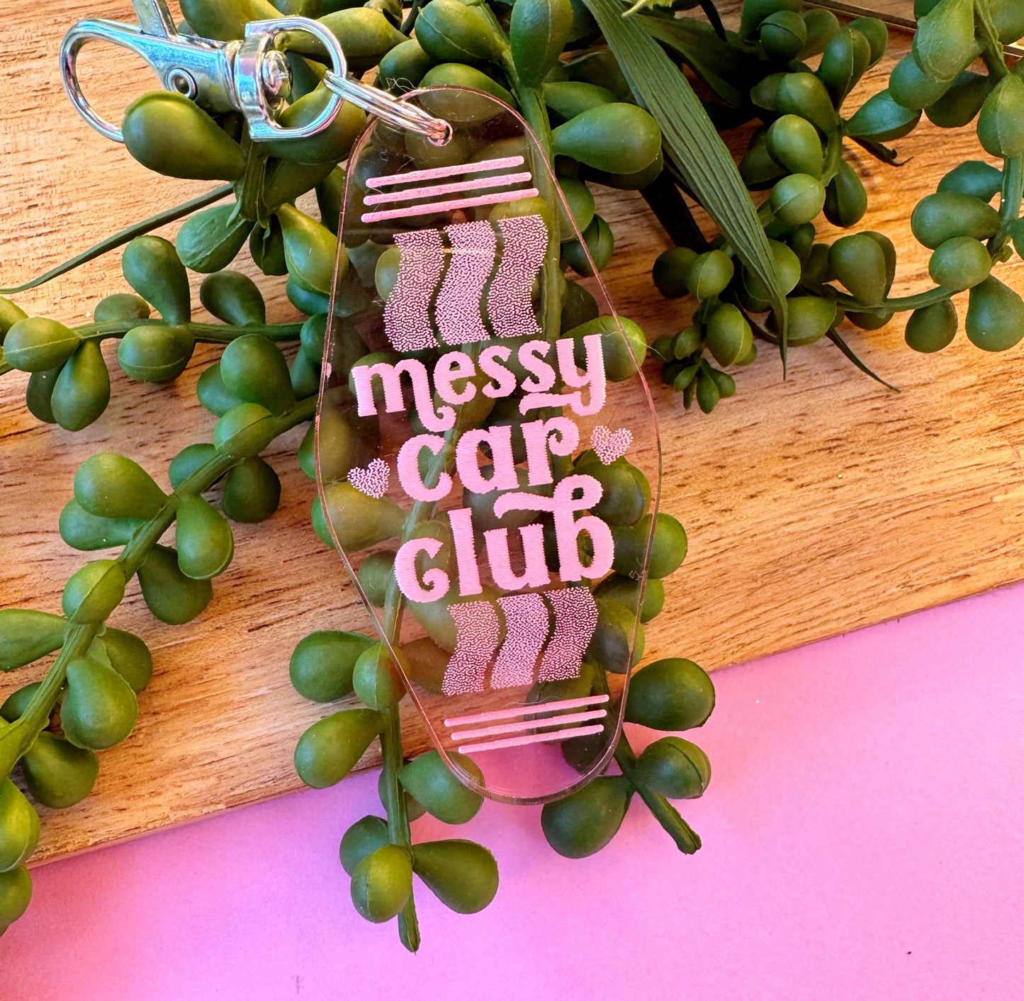 Messy Car Club Motel Keychain – Laser-Cut Acrylic in Retro Colors