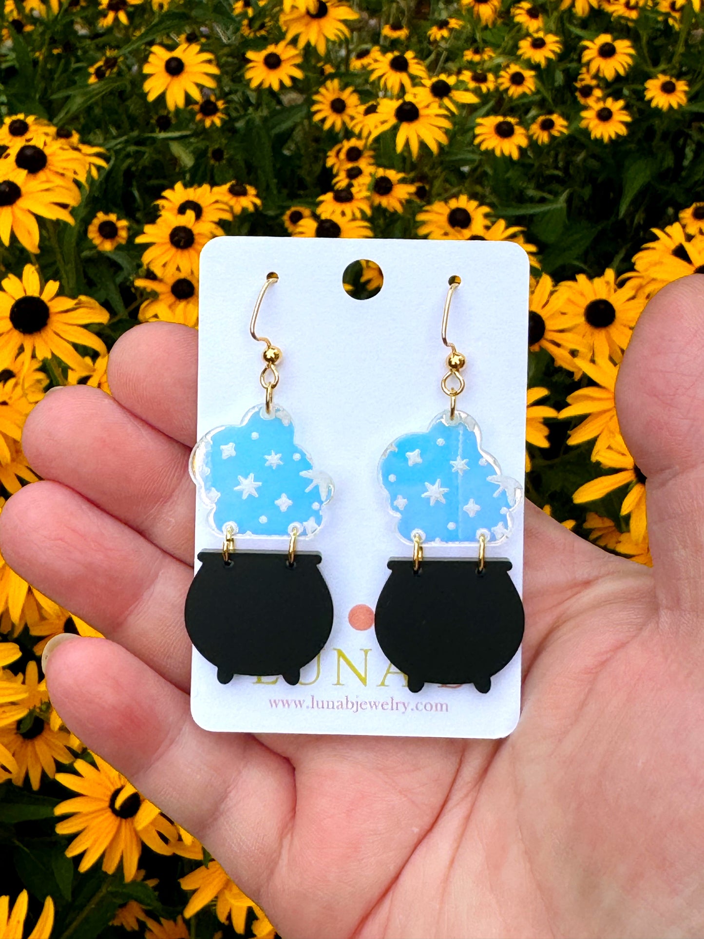 Witch Cauldron Earrings – Halloween Statement Jewelry for Sensitive Ears