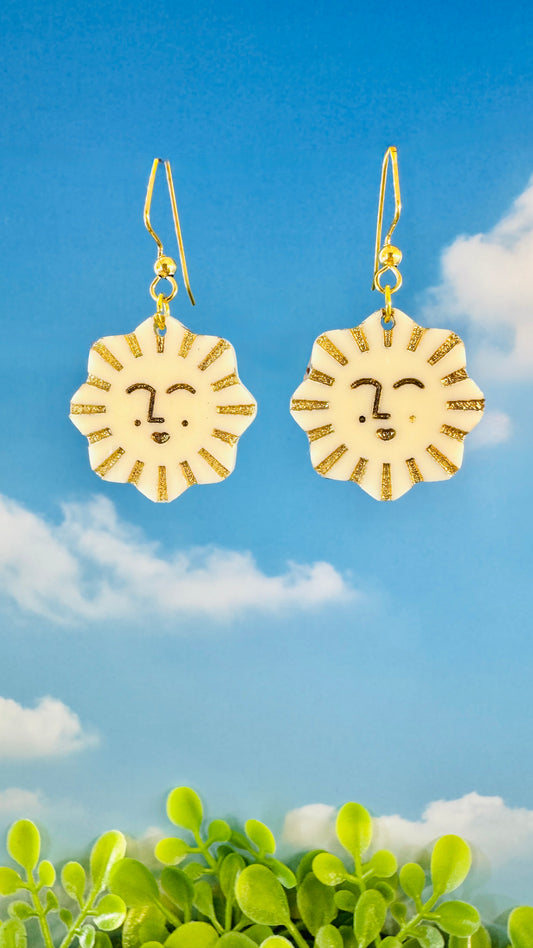 Golden Sun Face Earrings – Acrylic & Gold-Plated Stainless Steel